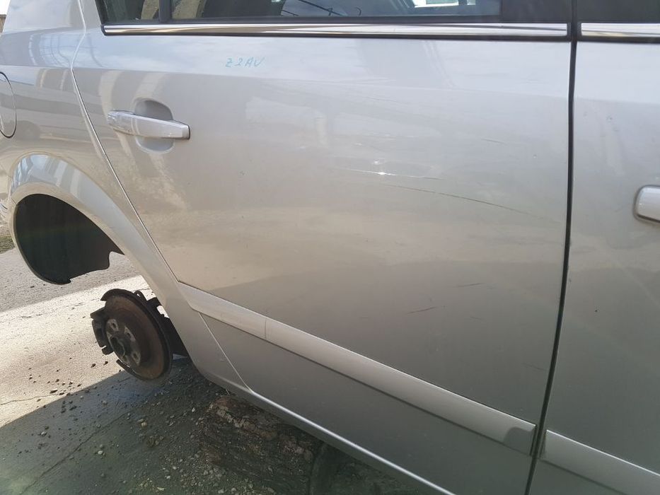 Usa / Portiera Dreapta Spate Opel Astra H 2004 - 2010 Cod Culoare Z157