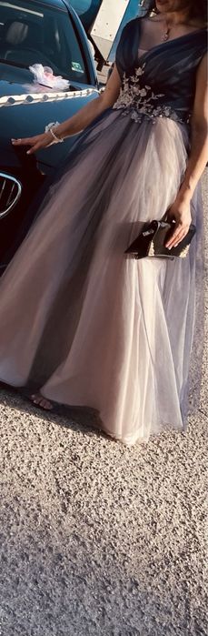 Официална рокля