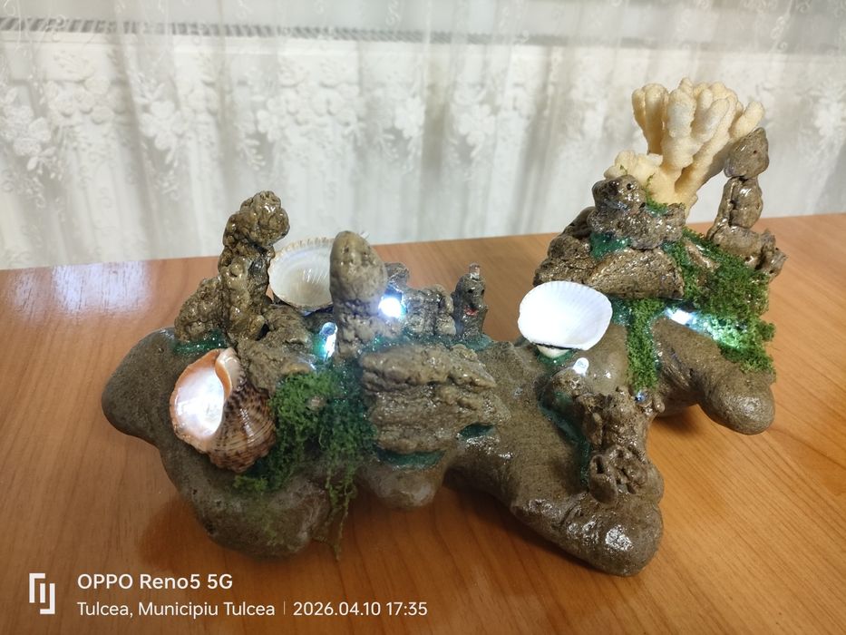 Lampa cu leduri sau decor terariu