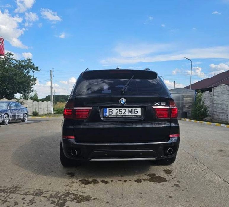 Vand bmw x5 2011 3.0d,foarte bine întreținut, fiscal pe loc preț in euro,negociabil in limită bunului simț