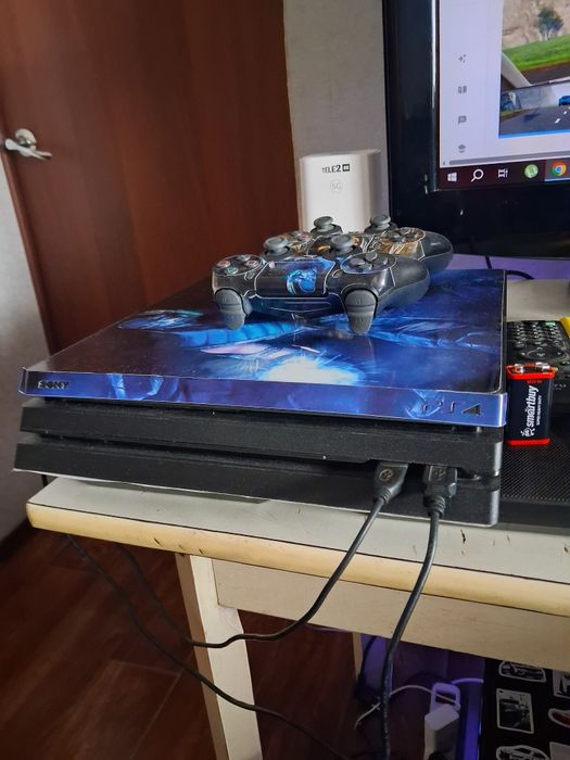 Продам пс 4 про 1 терабайт