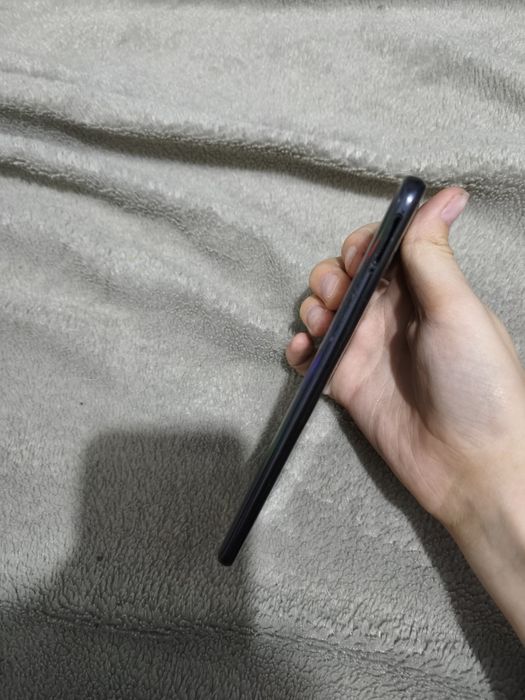Смартфон Samsung Galaxy A50 (128 ГБ)
