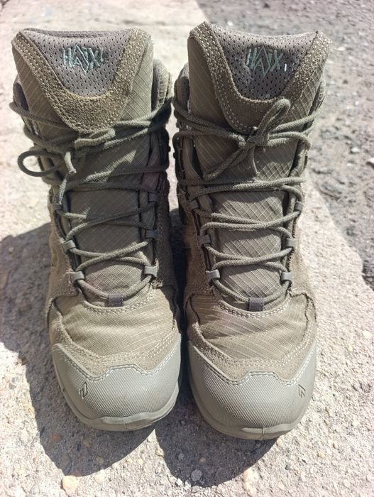 Продам кроссовки