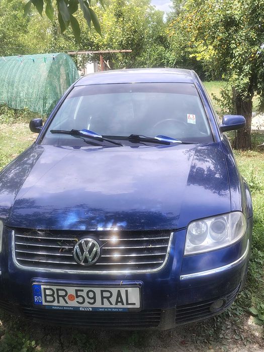 Vând Volkswagen