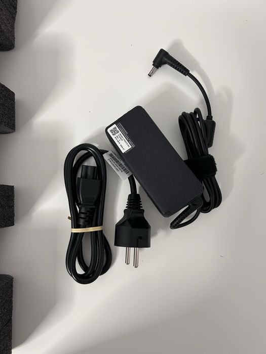 Laptop Lenovo V15 G4 IRU i7