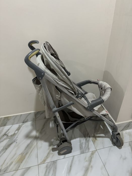 Коляска прогулочная