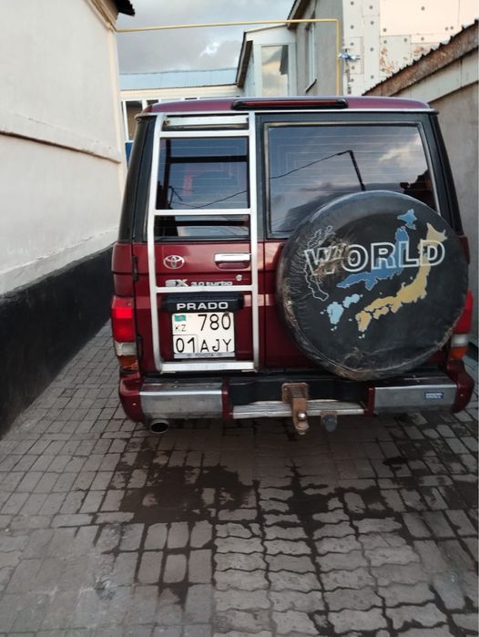 Toyota land cruiser 70