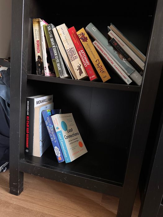 Холна секция IKEA – витрини и ТВ - модул, продават се и отделно