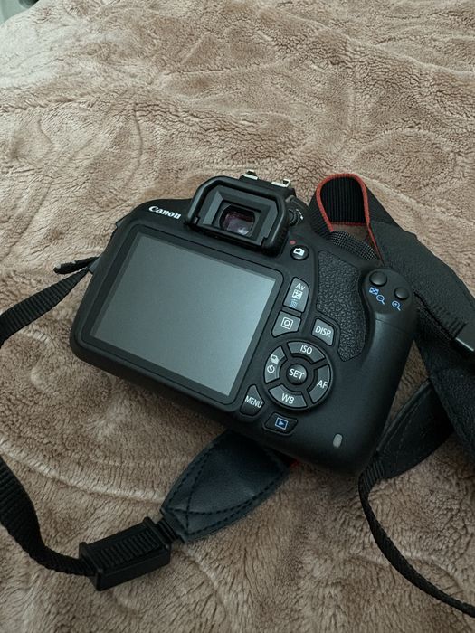 Продам canon eos 1200d