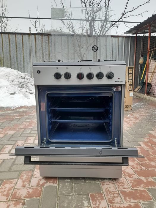 Продам плиту четырехкомфорную