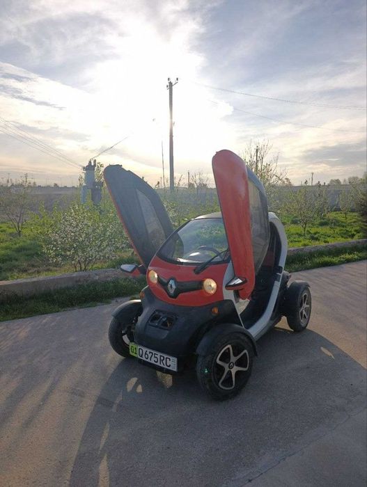 Продается Рено мини- электромобиль Renault twizy