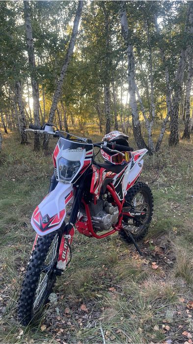 Продам мотоцикл прогасси супер макс 300 кубов