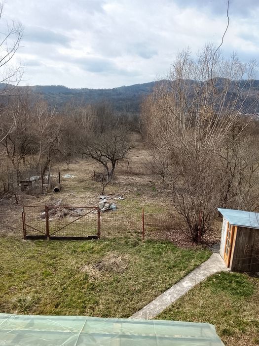 Vând casa comuna Buciumeni