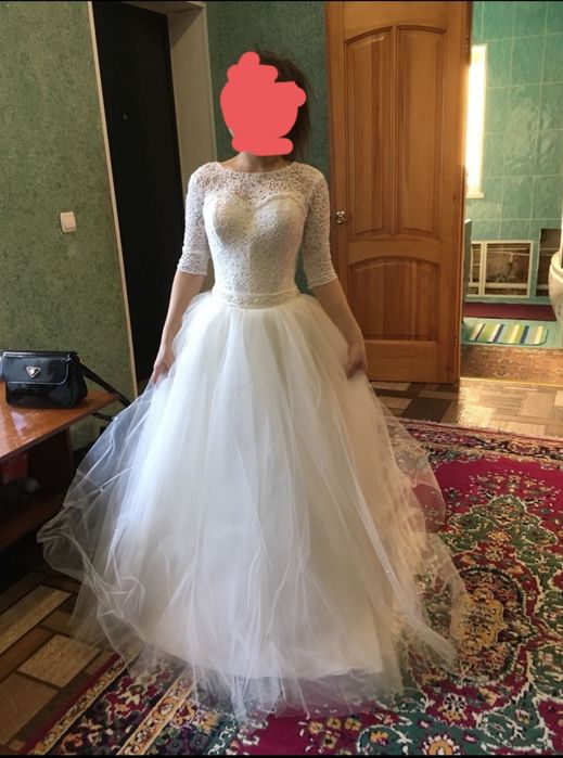 Продаются куртки, дублёнки.