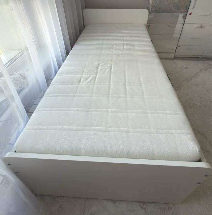 Продам Кровать ikea
