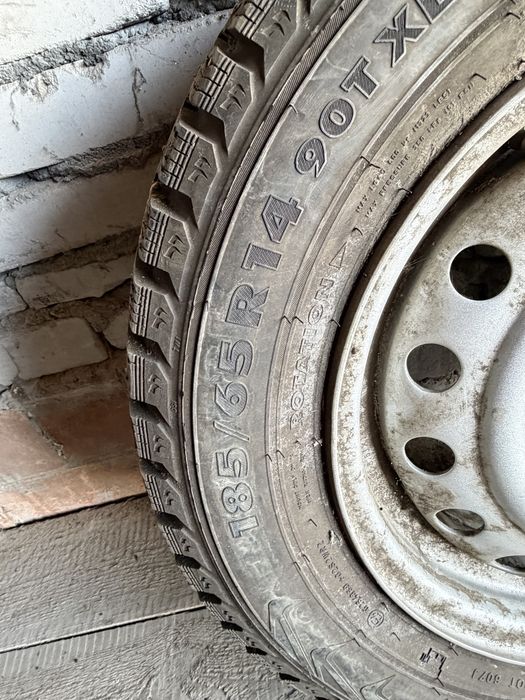 Продам одно колесо R14 (шина с диском)