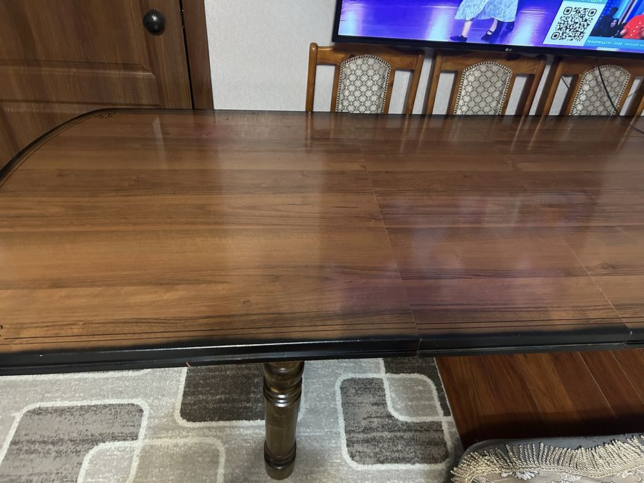 Стол 2м со стульями