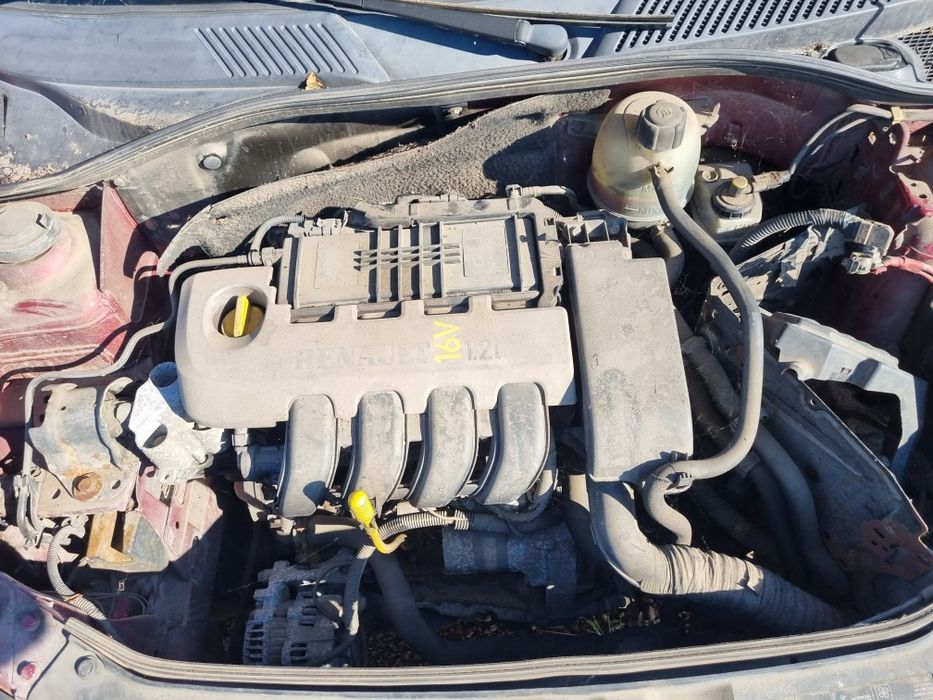 Dezmembram Renault Clio