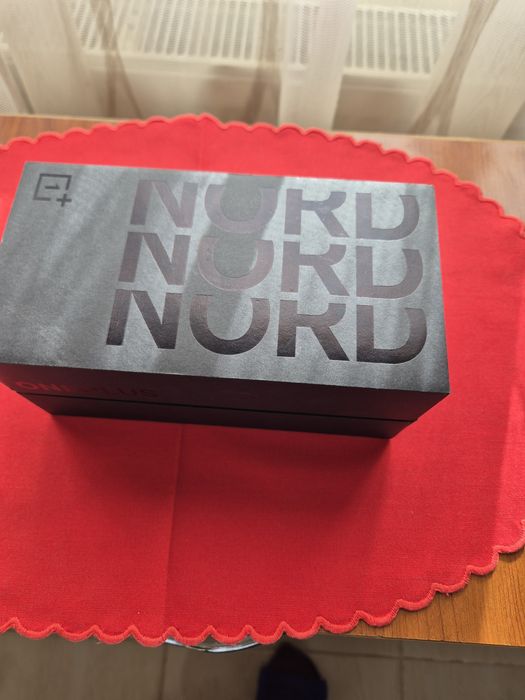 Telefon One Plus Nord