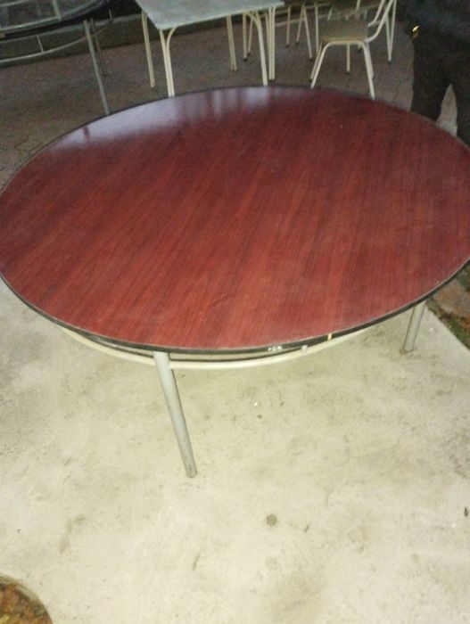 Стол сотилади 10 дона