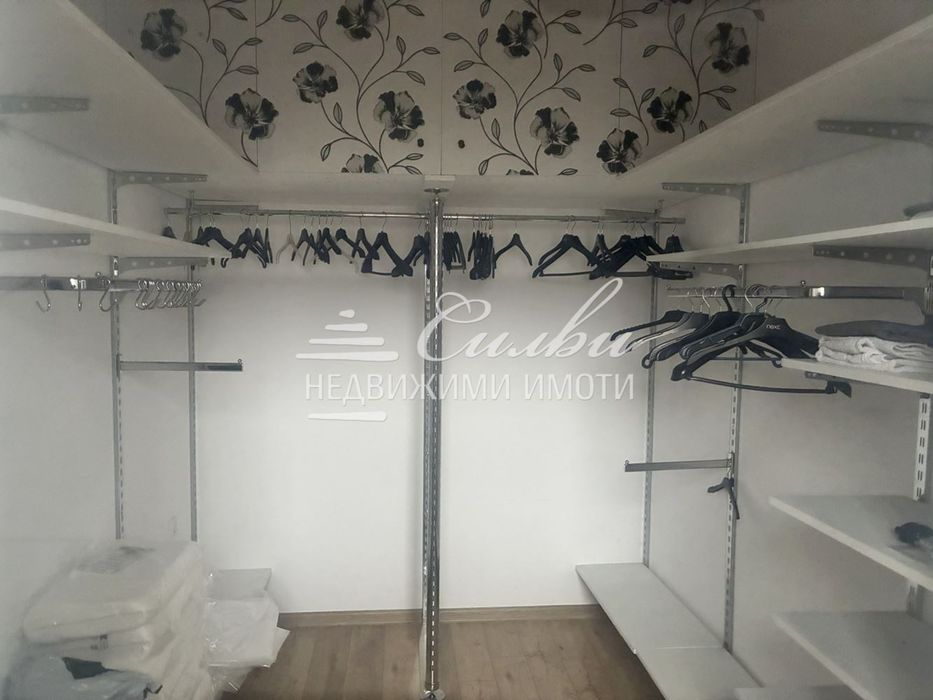 Тристаен ТУХЛЕН апартамент след ОСНОВЕН РЕМОНТ - кв. Добруджански!