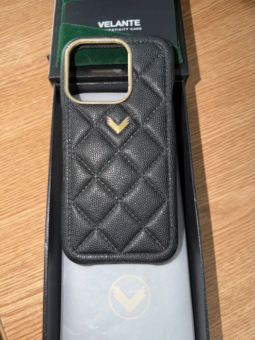 Huse Velante iPhone 16 Pro, 15 Pro, 13 Pro