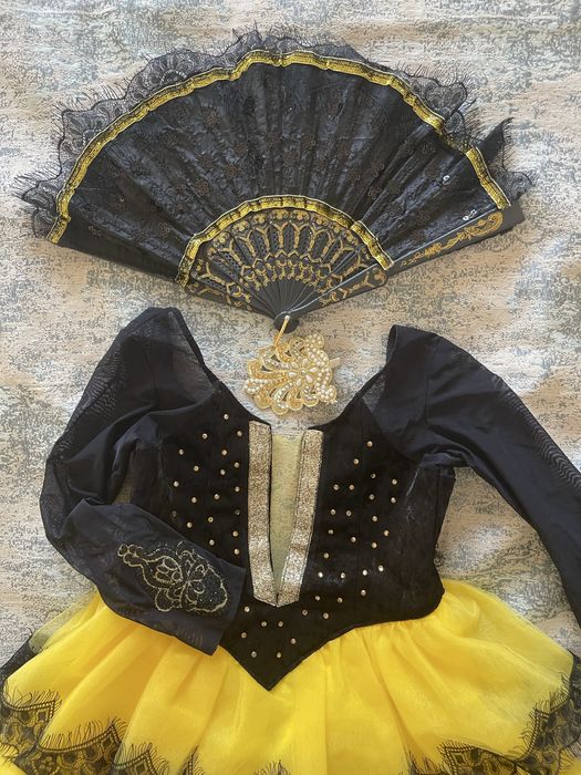 Танцевальное платье на 5-6 лет