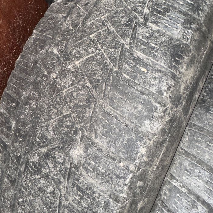 Стоманени джанти за VW - 17 цола с гуми и вентили