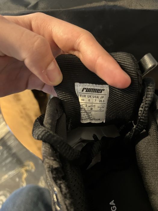Balenciaga runners 40 NOI