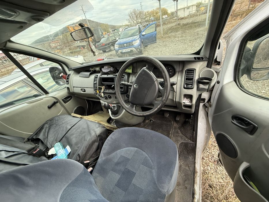 RENAULT TRAFIC 2.5DCI 100 на части