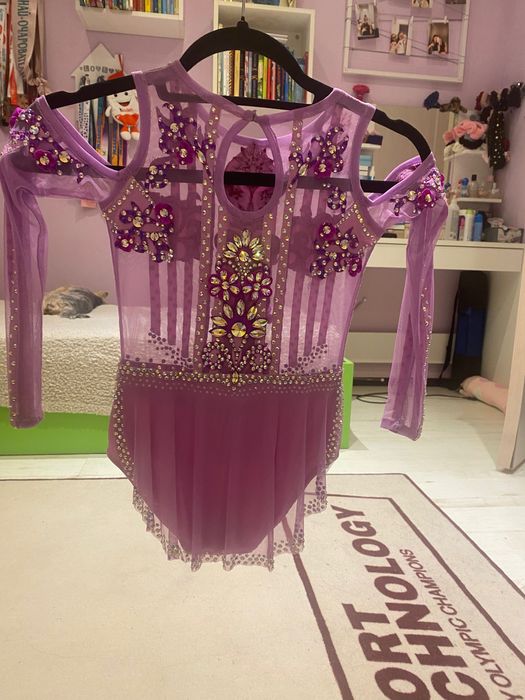 Трико за художествена гимнастика