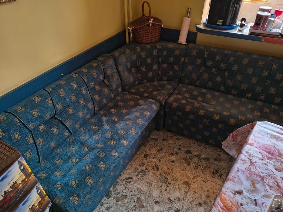 Кухненски ъгъл/ъглов диван