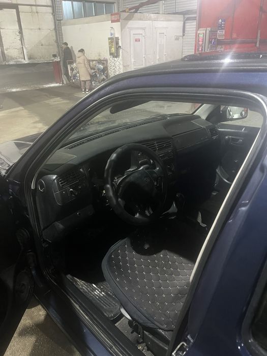 Продам Фольксваген Гольф 3.