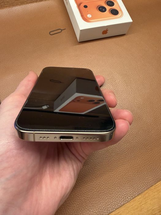 iPhone 16 Pro – 512GB, Desert Titanium