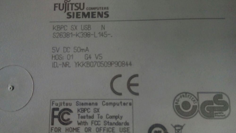 Клавиатура за компютър SIMENS и монитор SAMSUNG