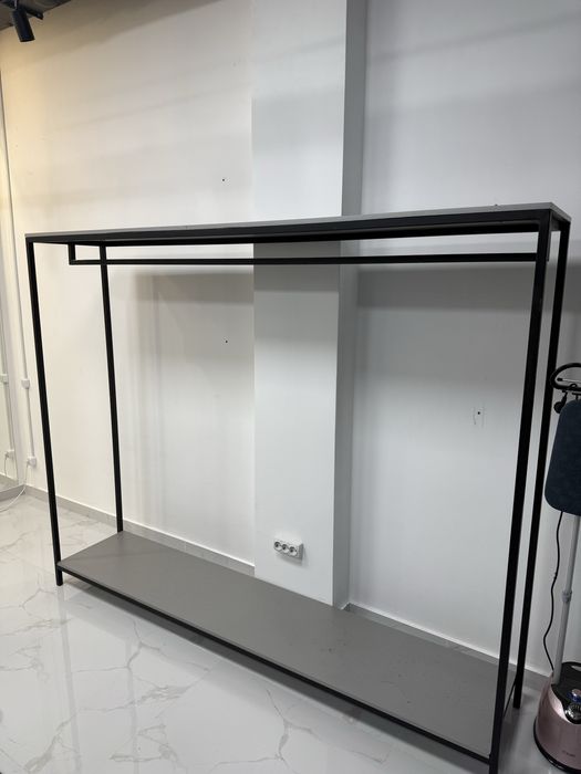 Продам стеллажи срочно