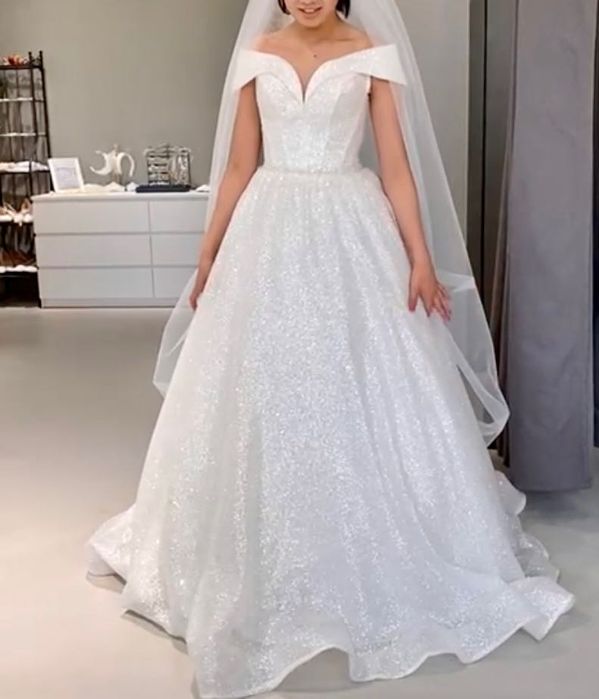 Свадебное платье