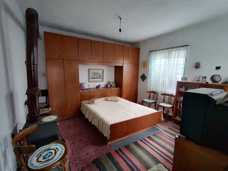 Продажба на самостоятелна къща в с.Веселиново!Отлично състояние!