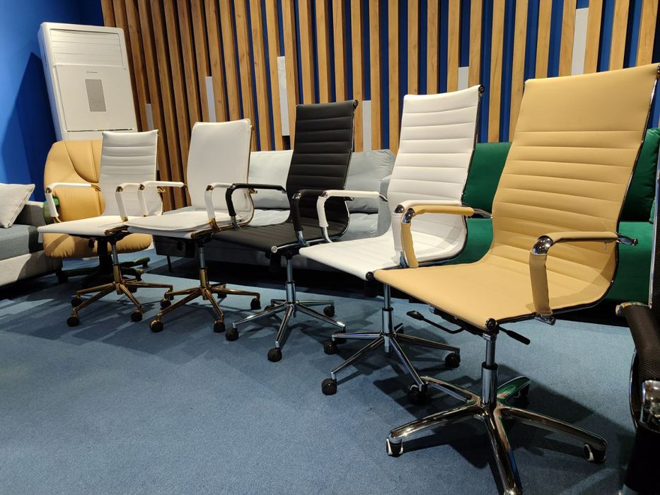 Офисное кресло модель Delgado,Galaxy, Deluxe