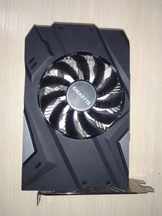 Видео карта 1650 супер на 4гб