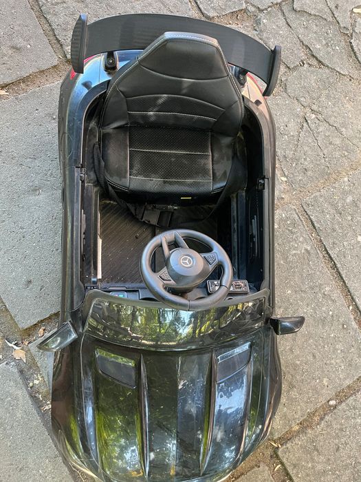 Mercedes AMG акумулаторна кола