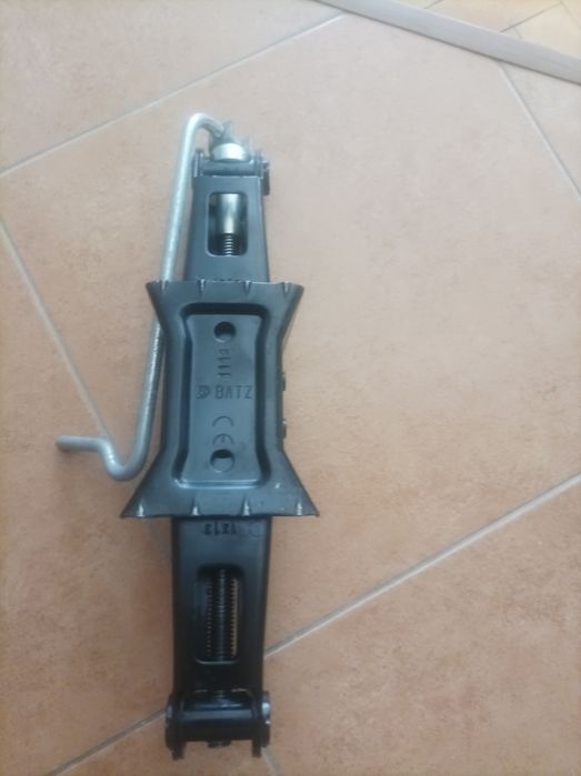 Продавам крик за Рено Клио 4