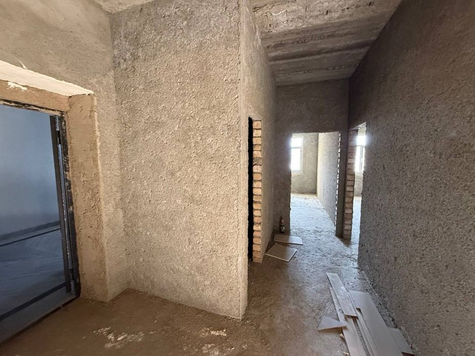 Vokzalda 2 xona bezgluxoy karopka kvartira sotiladi