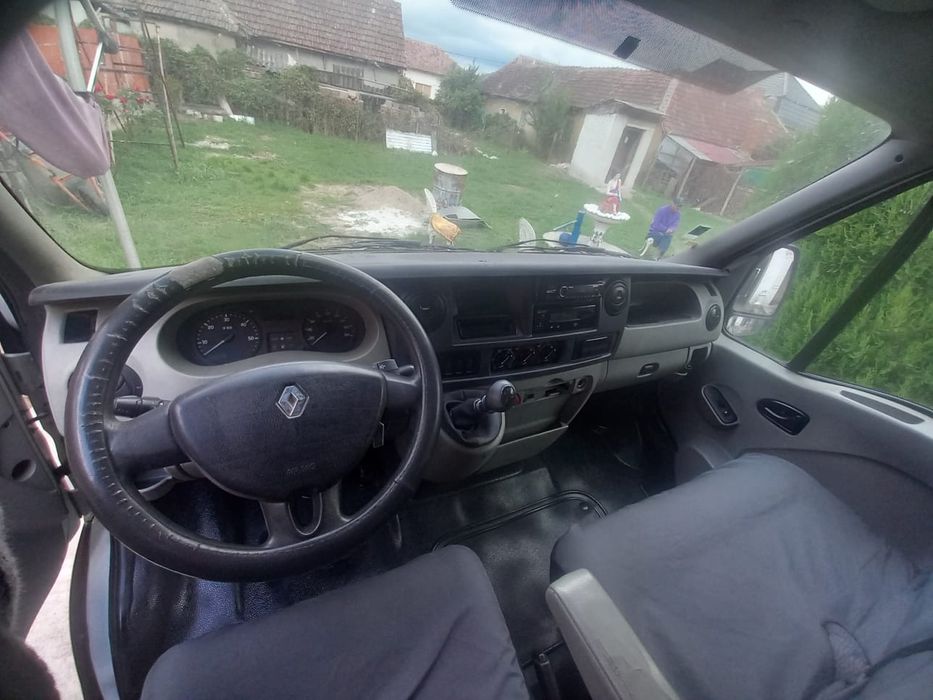 Renault Master 2.5 dci an 2004 recent adusa