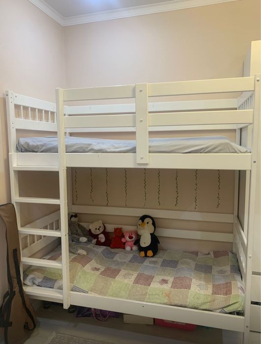 Двухьярусная кровать