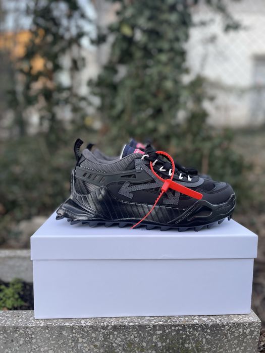 off white odsy 1000(full black)