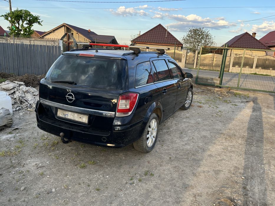 Piese Opel Astra H EUROPA an 2007 motor 1.7 CDTI perfect functional.jante aluminiu bara fata capota faruri turbo injectoare