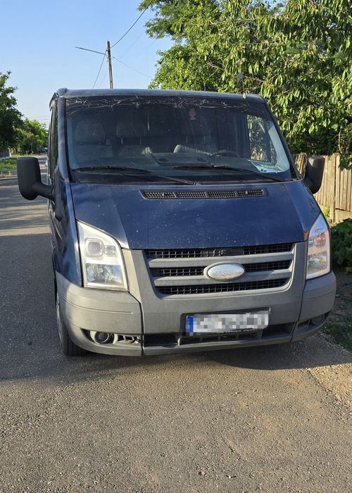 Vând Ford transit