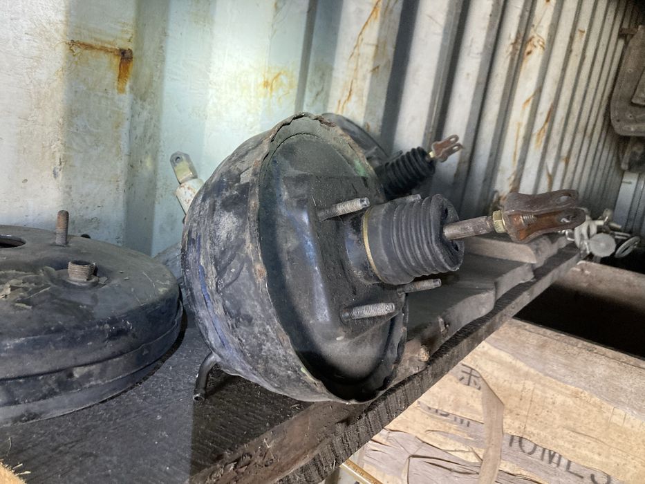 Вакуумный усилитель тормозов Тойота Лэнд Крузер Прадо 90-95 / Prado 95