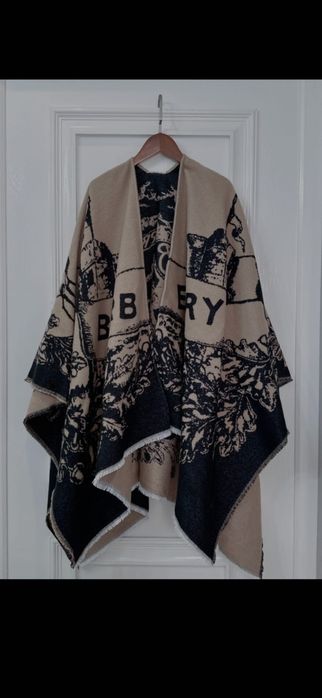 Poncho Burberry model 2026-iarnă, 4 modele